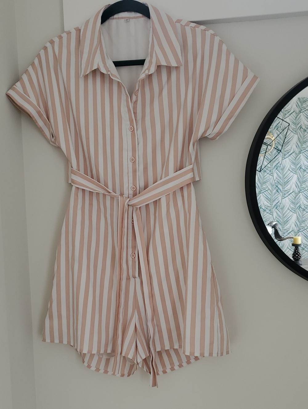 Emery Rose- Shein Super Cute Pink & White Shorts Romper w/ Open Back Tie Waist M